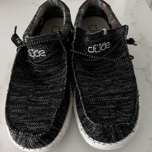 Hey Dude, Wally Sox Stitch Wide Men's Shoes.